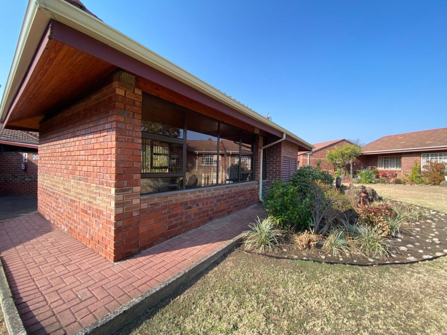 2 Bedroom Property for Sale in Newcastle KwaZulu-Natal