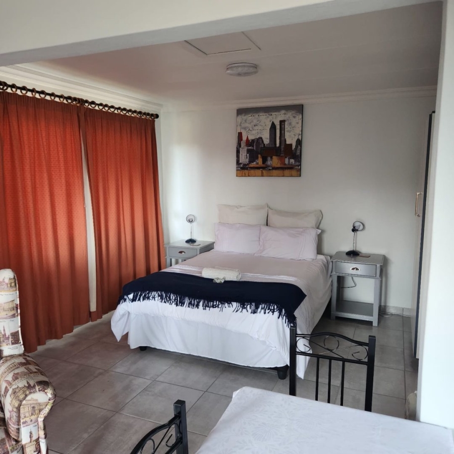 6 Bedroom Property for Sale in Newcastle KwaZulu-Natal