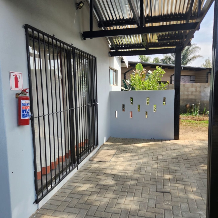 6 Bedroom Property for Sale in Newcastle KwaZulu-Natal