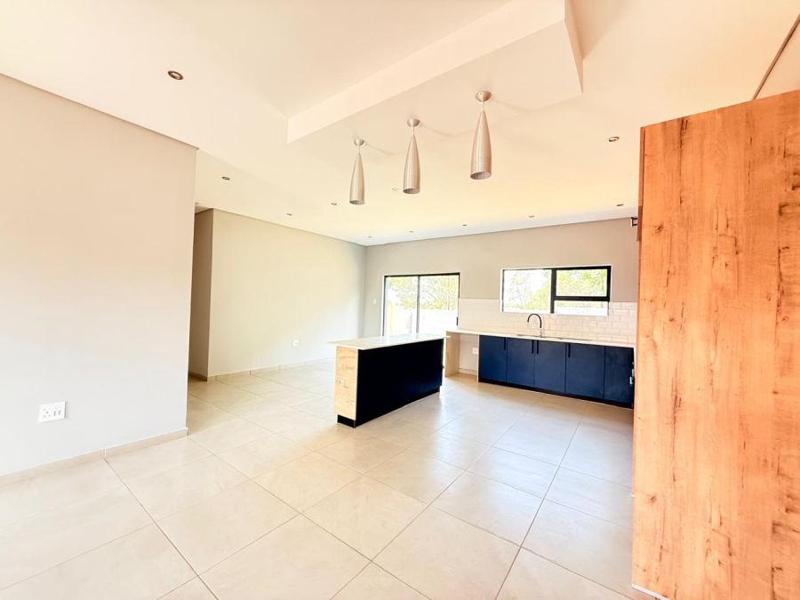 To Let 3 Bedroom Property for Rent in Schuinshoogte KwaZulu-Natal