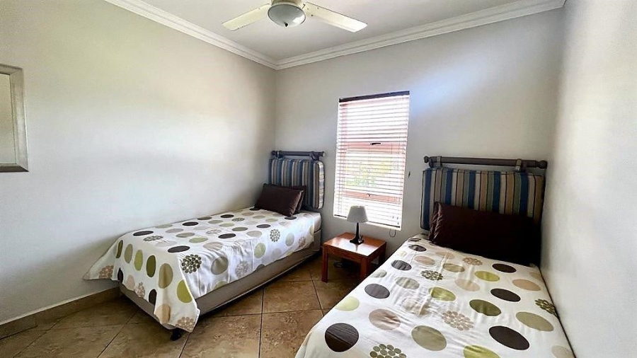 3 Bedroom Property for Sale in Uvongo KwaZulu-Natal