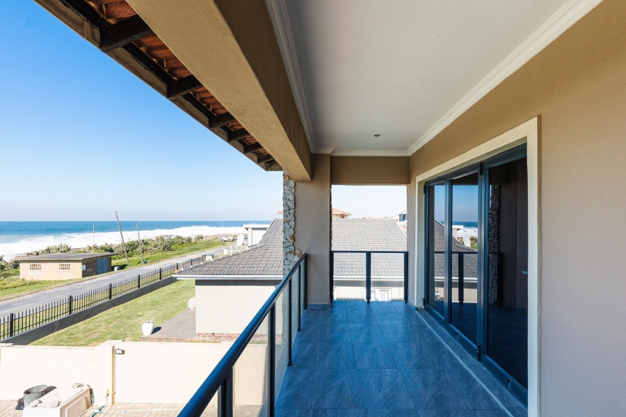 6 Bedroom Property for Sale in St Michaels On Sea KwaZulu-Natal