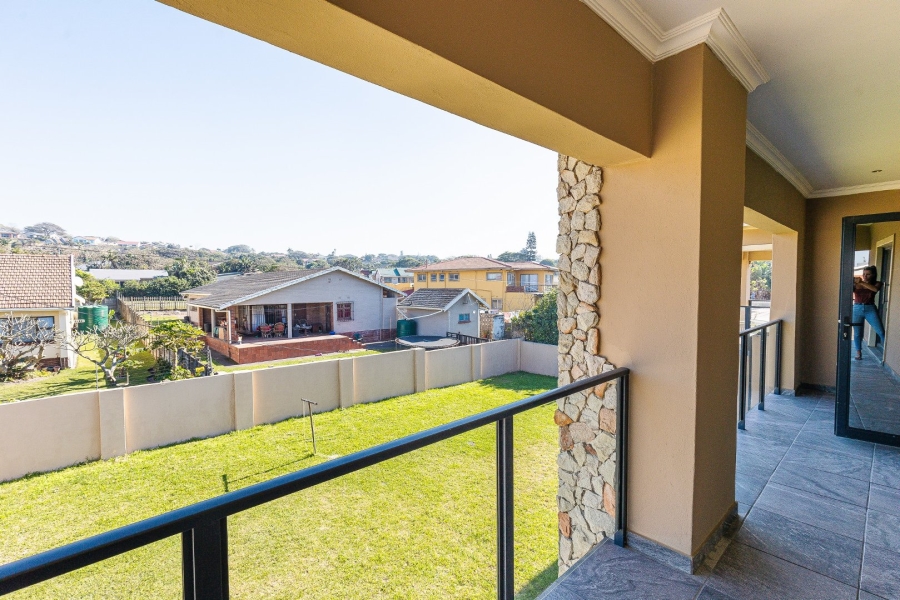 6 Bedroom Property for Sale in St Michaels On Sea KwaZulu-Natal