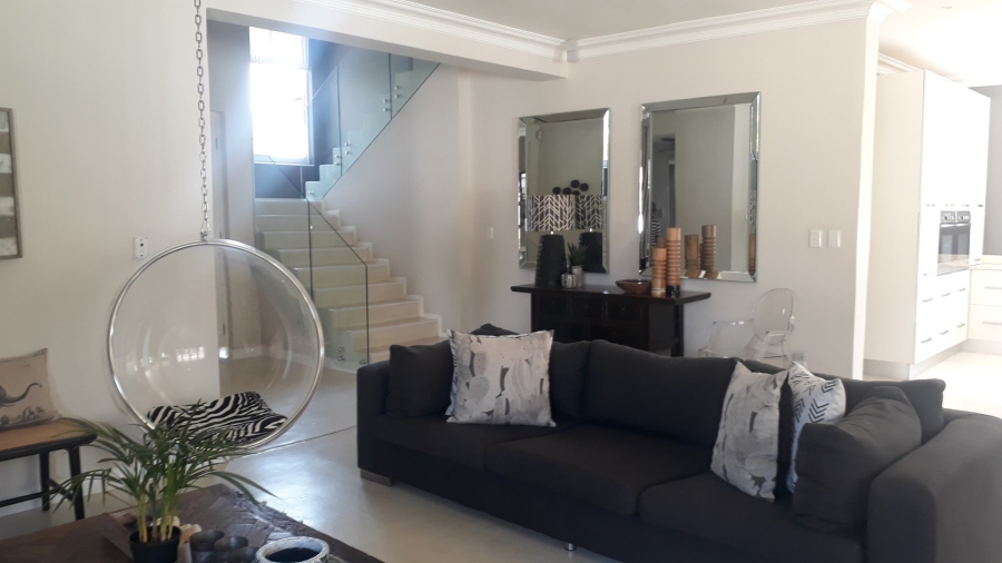 To Let 4 Bedroom Property for Rent in Southbroom KwaZulu-Natal