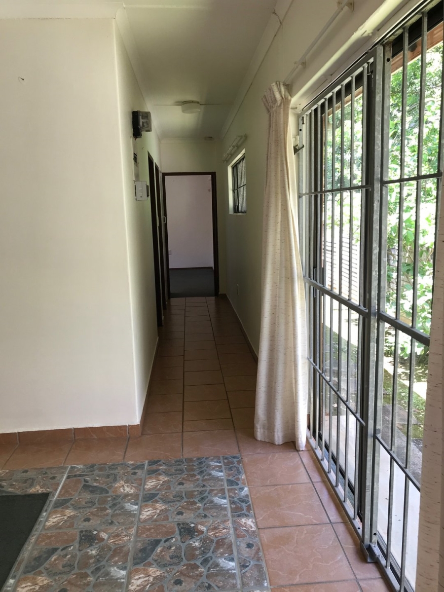 To Let 2 Bedroom Property for Rent in Trafalgar KwaZulu-Natal