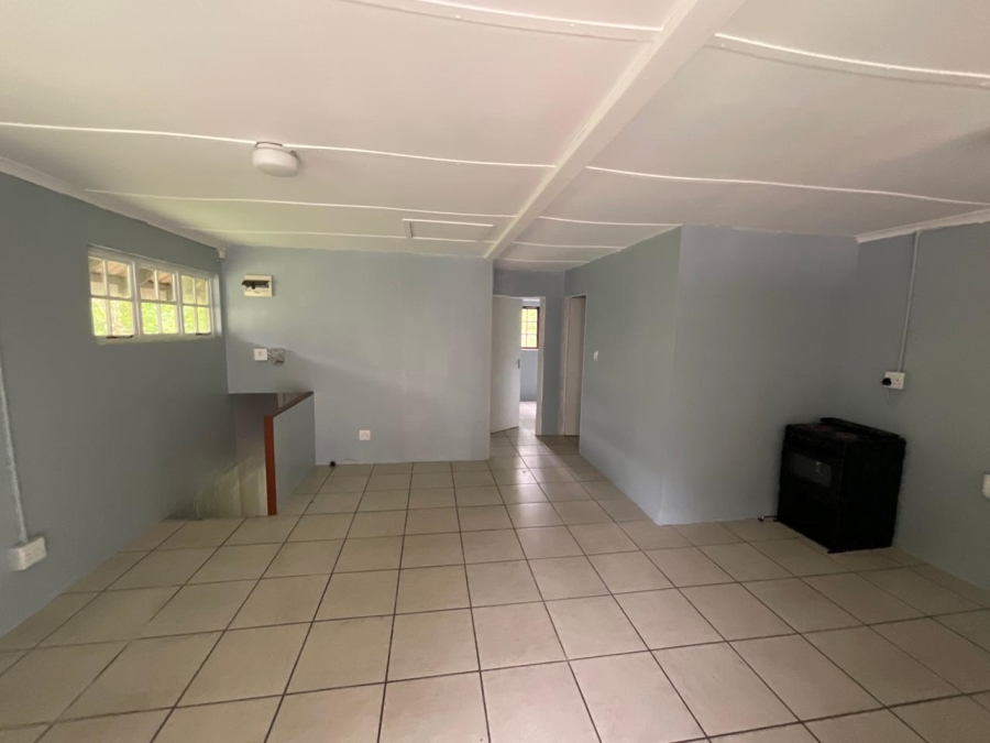 To Let 3 Bedroom Property for Rent in Chiltern Hills KwaZulu-Natal