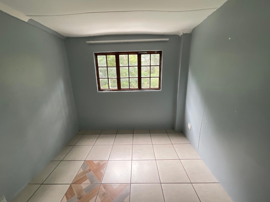 To Let 3 Bedroom Property for Rent in Chiltern Hills KwaZulu-Natal