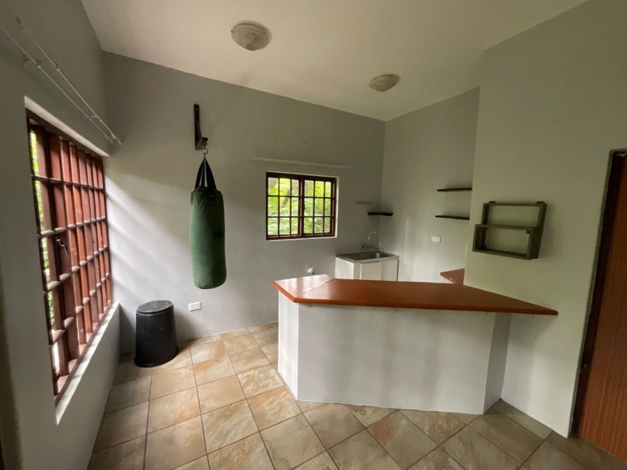 To Let 3 Bedroom Property for Rent in Chiltern Hills KwaZulu-Natal