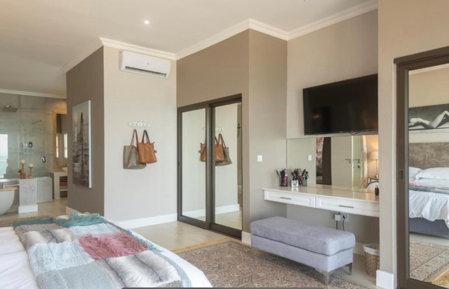 4 Bedroom Property for Sale in Sheffield Beach KwaZulu-Natal