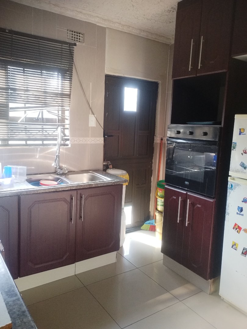  Bedroom Property for Sale in Esikhawini KwaZulu-Natal