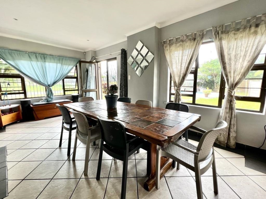 4 Bedroom Property for Sale in St Michaels On Sea KwaZulu-Natal