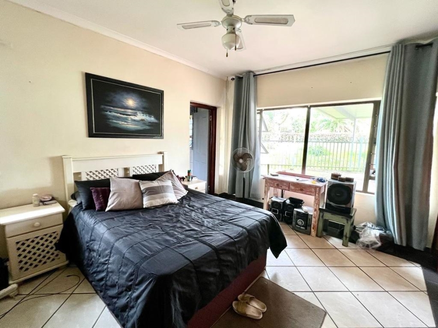 4 Bedroom Property for Sale in St Michaels On Sea KwaZulu-Natal