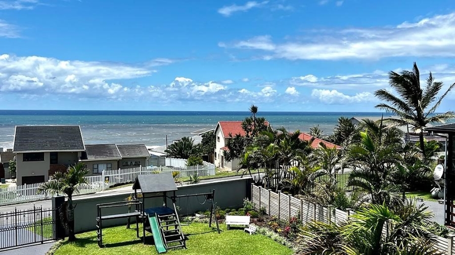 5 Bedroom Property for Sale in St Michaels On Sea KwaZulu-Natal