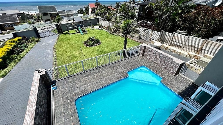 5 Bedroom Property for Sale in St Michaels On Sea KwaZulu-Natal