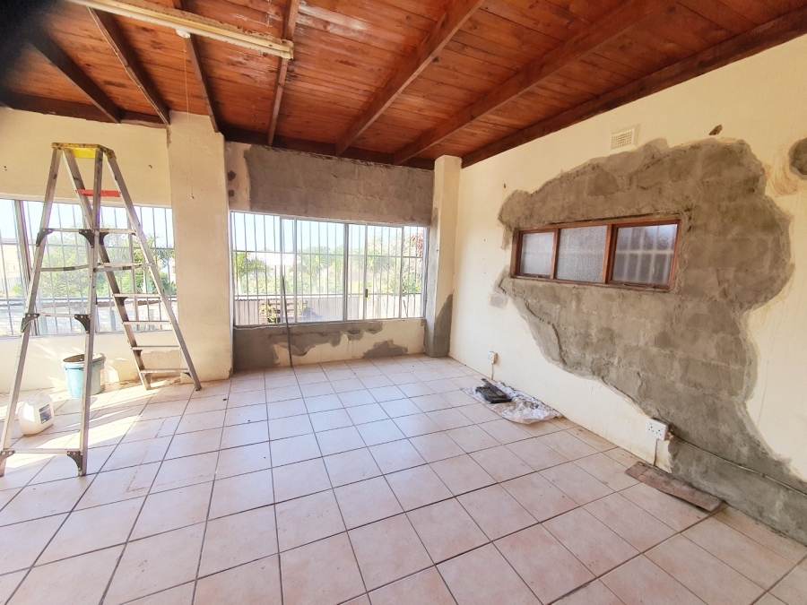 3 Bedroom Property for Sale in Sea Park KwaZulu-Natal