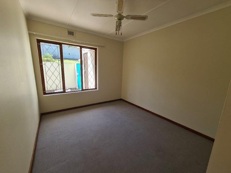 3 Bedroom Property for Sale in Uvongo KwaZulu-Natal