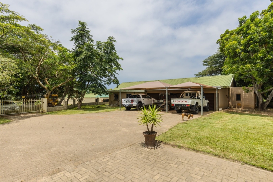 7 Bedroom Property for Sale in St Michaels On Sea KwaZulu-Natal