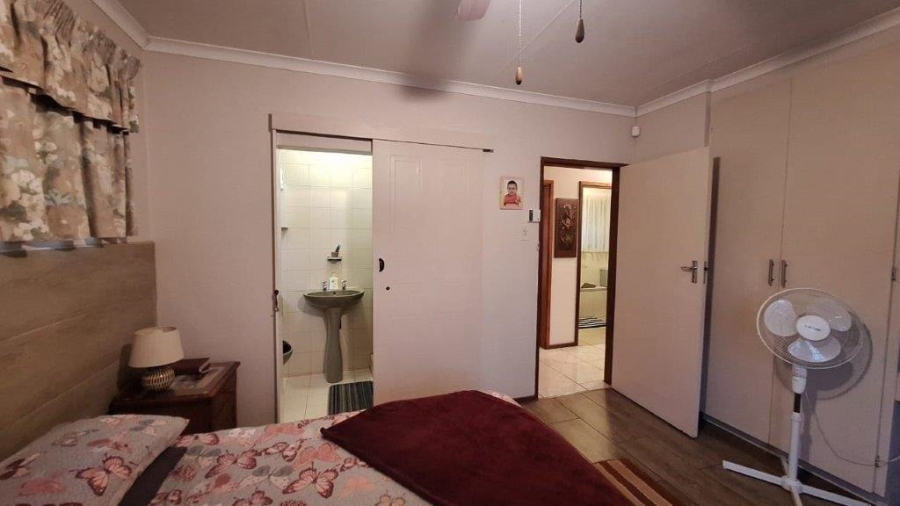 3 Bedroom Property for Sale in Southport KwaZulu-Natal