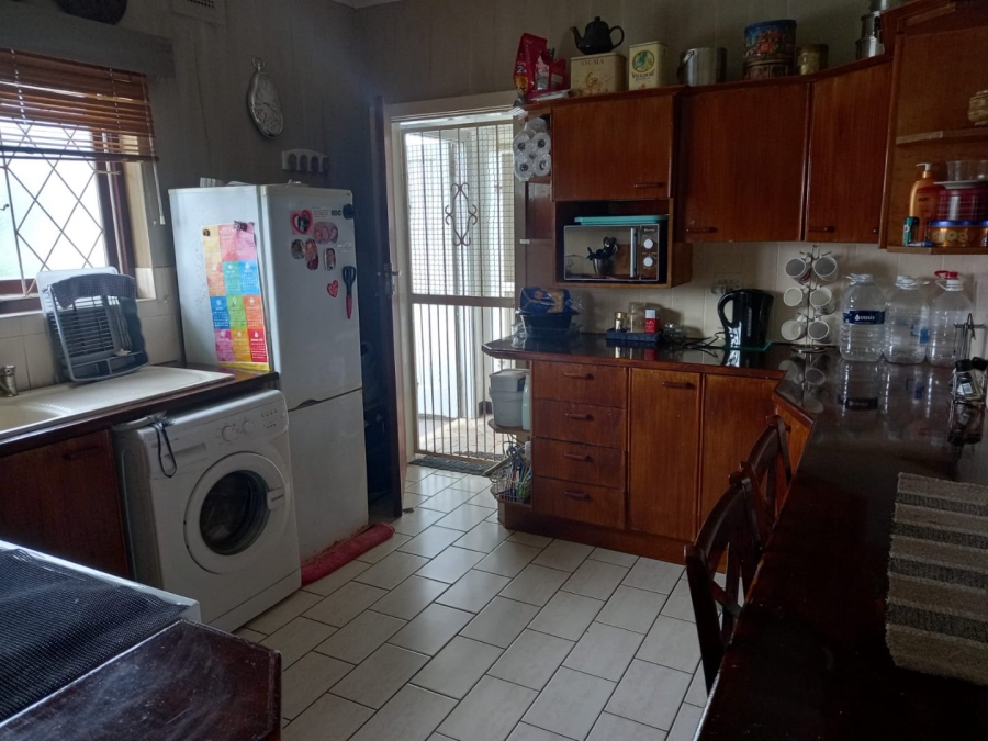 2 Bedroom Property for Sale in St Michaels On Sea KwaZulu-Natal