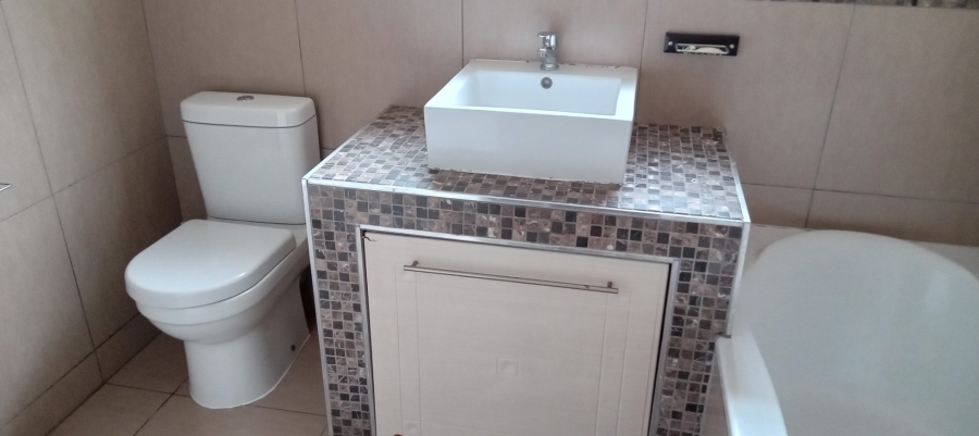 3 Bedroom Property for Sale in Orient Hills KwaZulu-Natal