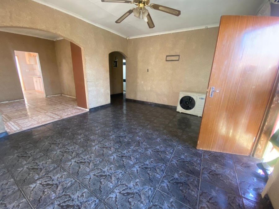 3 Bedroom Property for Sale in Lennoxton KwaZulu-Natal