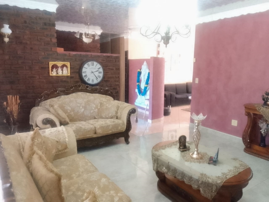  Bedroom Property for Sale in Aviary Hill KwaZulu-Natal