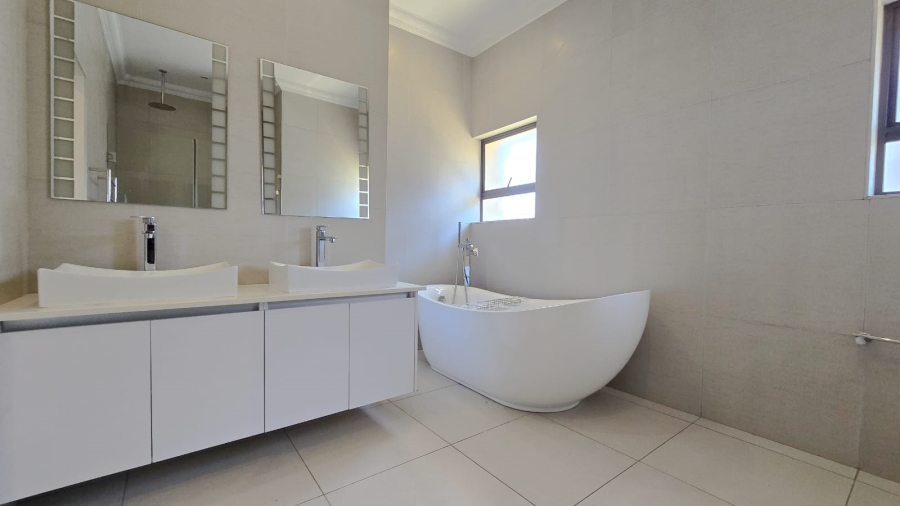 4 Bedroom Property for Sale in Izinga Ridge KwaZulu-Natal