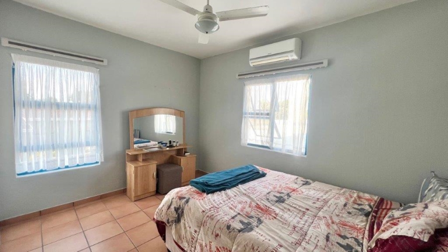 3 Bedroom Property for Sale in Uvongo KwaZulu-Natal