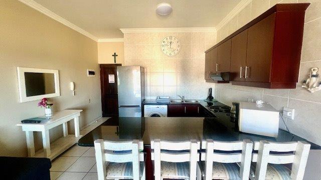 2 Bedroom Property for Sale in Uvongo KwaZulu-Natal