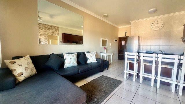 2 Bedroom Property for Sale in Uvongo KwaZulu-Natal