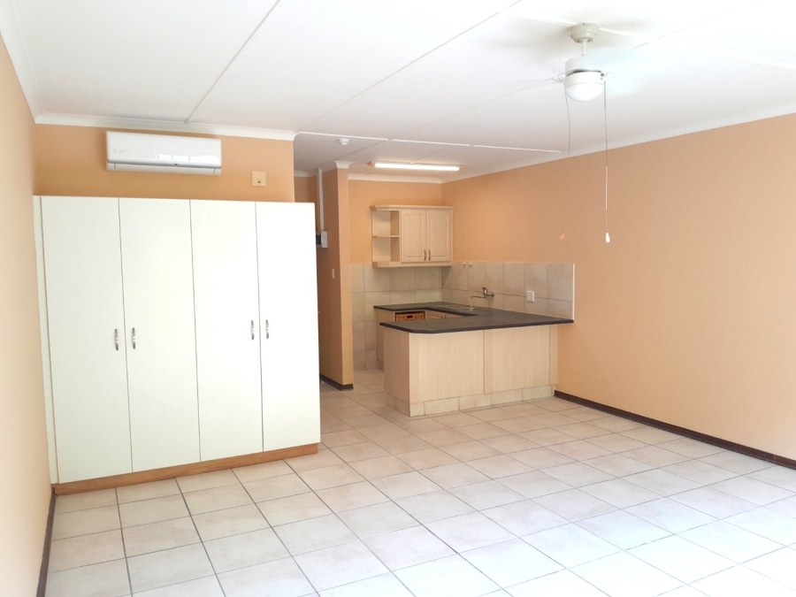 1 Bedroom Property for Sale in Freeland Park KwaZulu-Natal