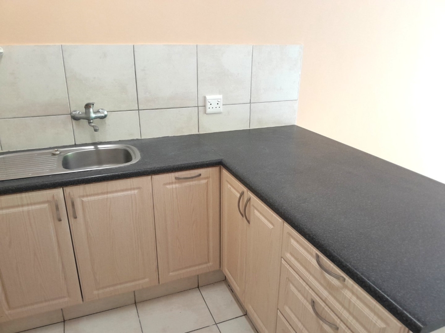 1 Bedroom Property for Sale in Freeland Park KwaZulu-Natal