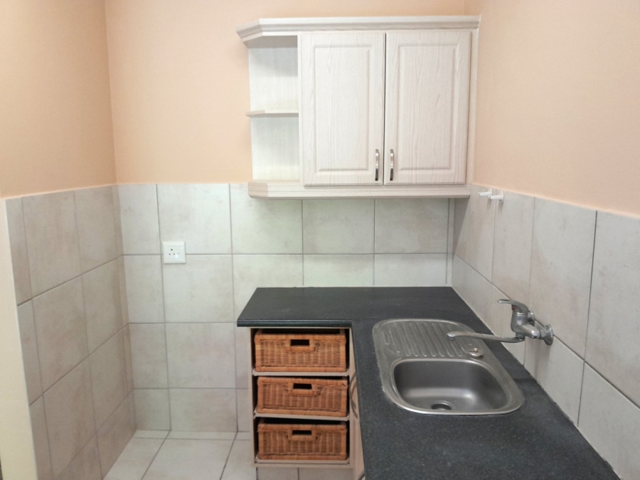 1 Bedroom Property for Sale in Freeland Park KwaZulu-Natal