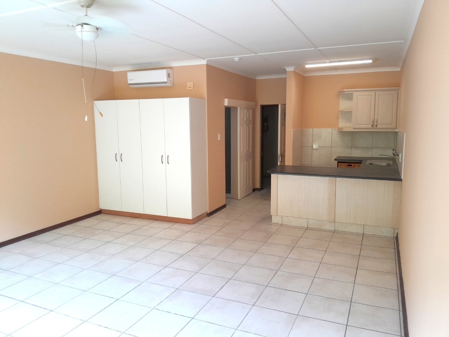 1 Bedroom Property for Sale in Freeland Park KwaZulu-Natal