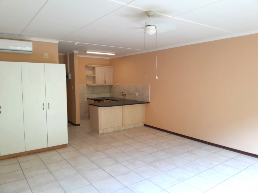 1 Bedroom Property for Sale in Freeland Park KwaZulu-Natal