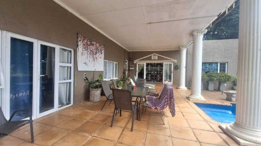 4 Bedroom Property for Sale in Umtentweni KwaZulu-Natal