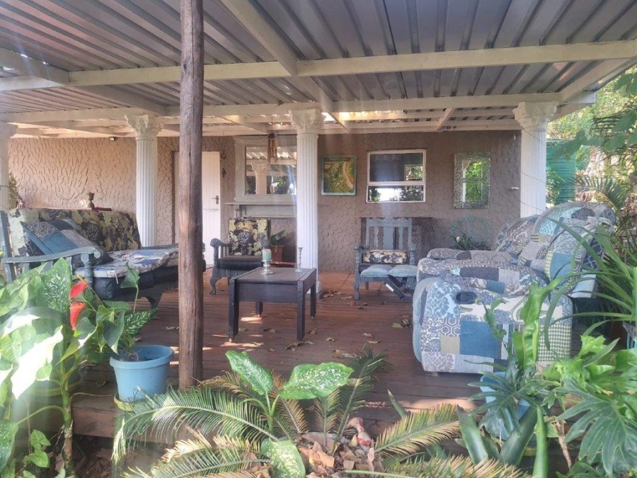 4 Bedroom Property for Sale in Umtentweni KwaZulu-Natal