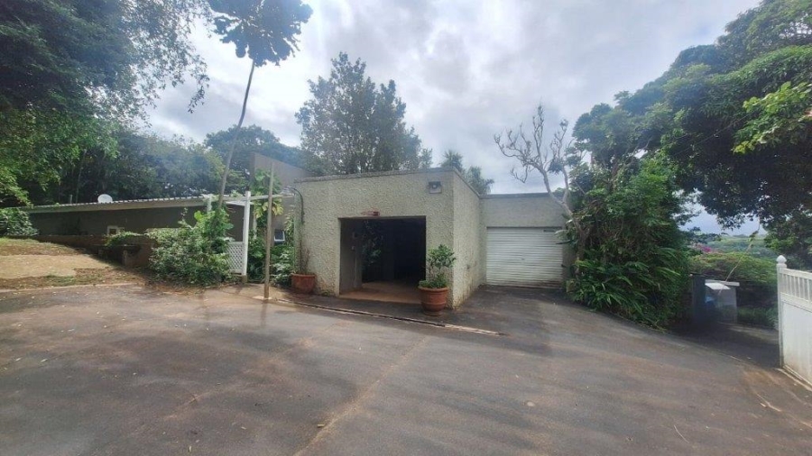 4 Bedroom Property for Sale in Umtentweni KwaZulu-Natal