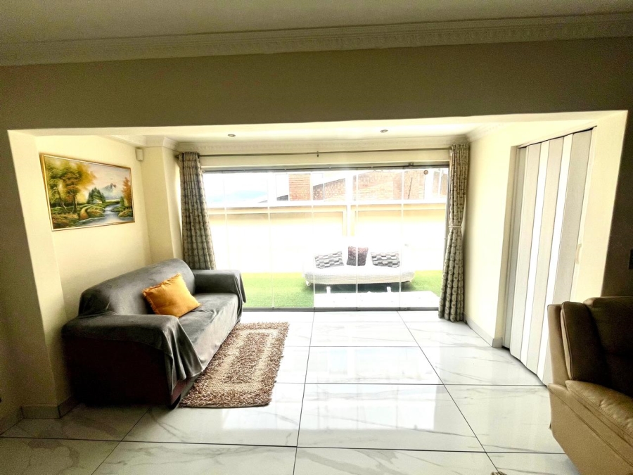 3 Bedroom Property for Sale in Aviary Hill KwaZulu-Natal