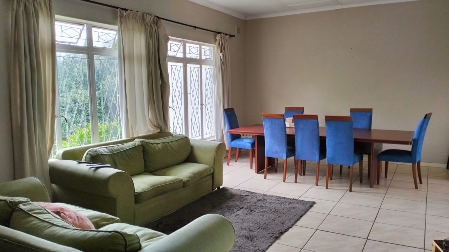 6 Bedroom Property for Sale in Mountain Homes KwaZulu-Natal