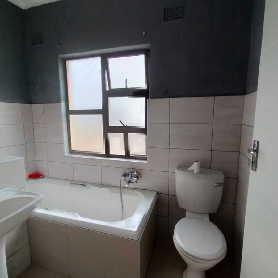 3 Bedroom Property for Sale in Empangeni Central KwaZulu-Natal