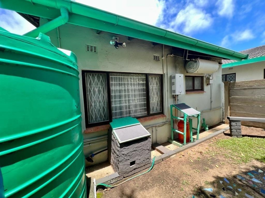 3 Bedroom Property for Sale in Uvongo KwaZulu-Natal