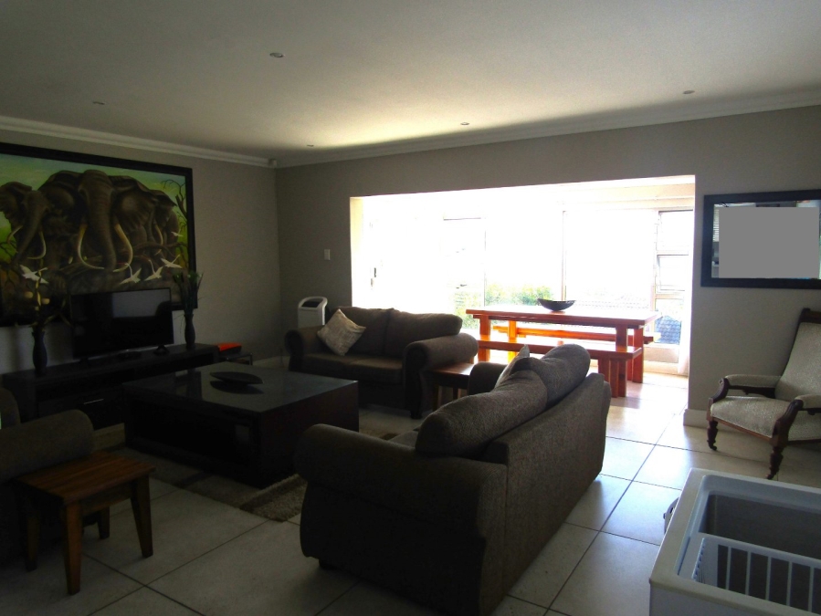 5 Bedroom Property for Sale in Pennington KwaZulu-Natal