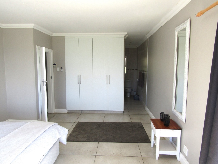 5 Bedroom Property for Sale in Pennington KwaZulu-Natal