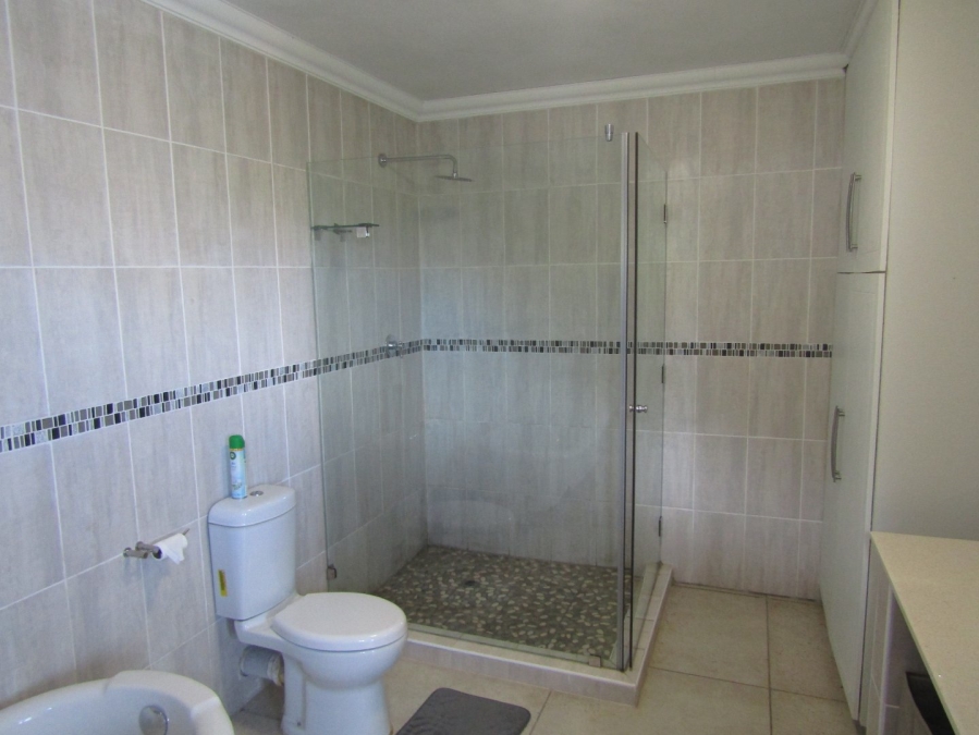 5 Bedroom Property for Sale in Pennington KwaZulu-Natal