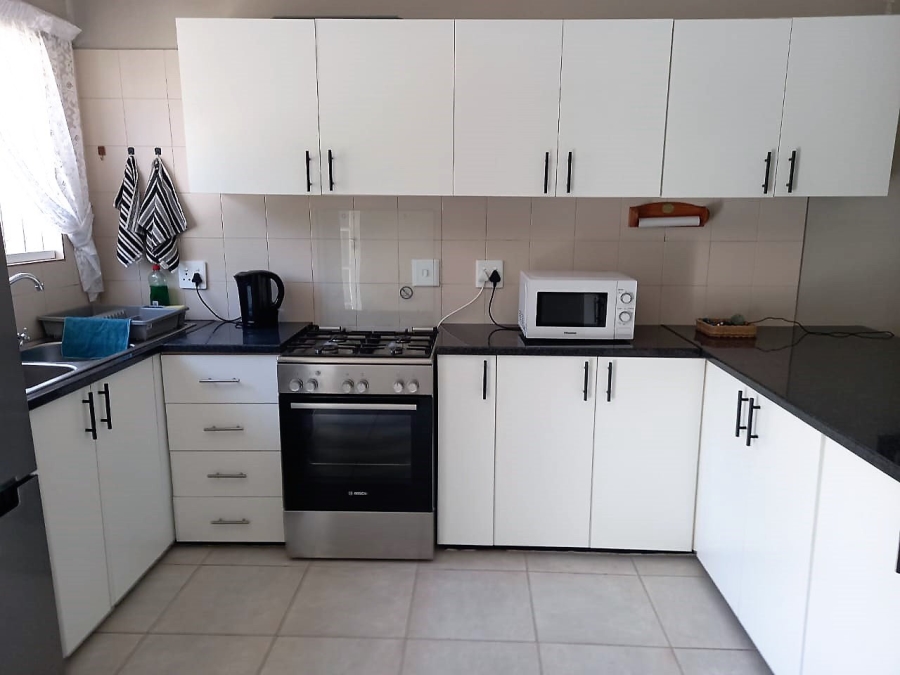 2 Bedroom Property for Sale in Uvongo KwaZulu-Natal