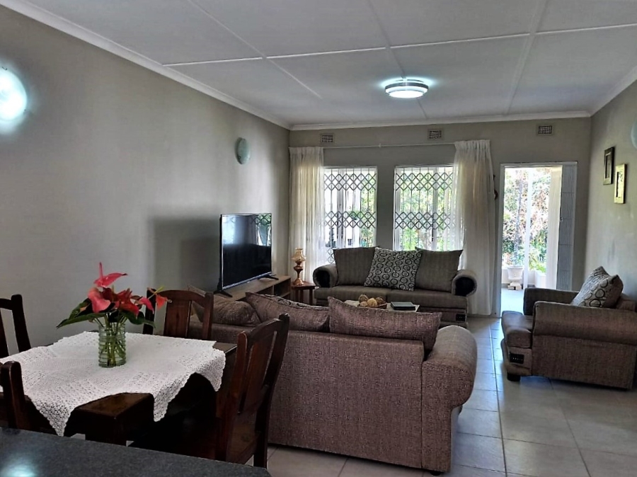 2 Bedroom Property for Sale in Uvongo KwaZulu-Natal