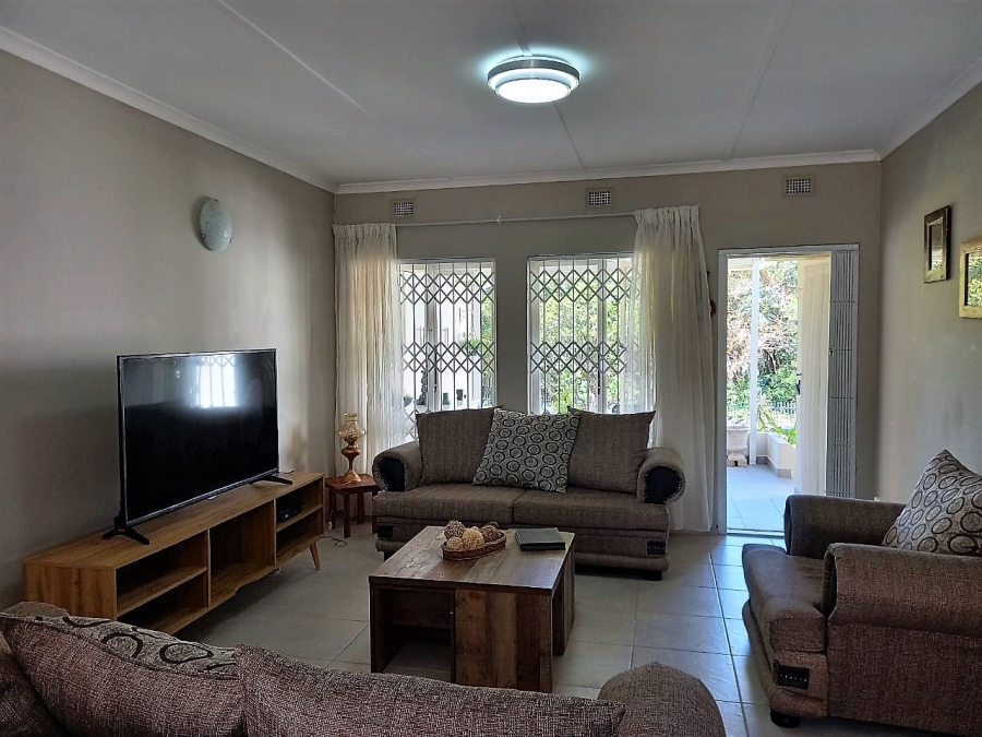 2 Bedroom Property for Sale in Uvongo KwaZulu-Natal