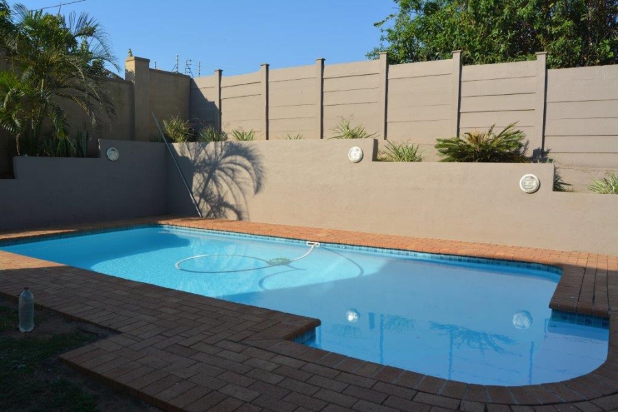 4 Bedroom Property for Sale in Oslo Beach KwaZulu-Natal