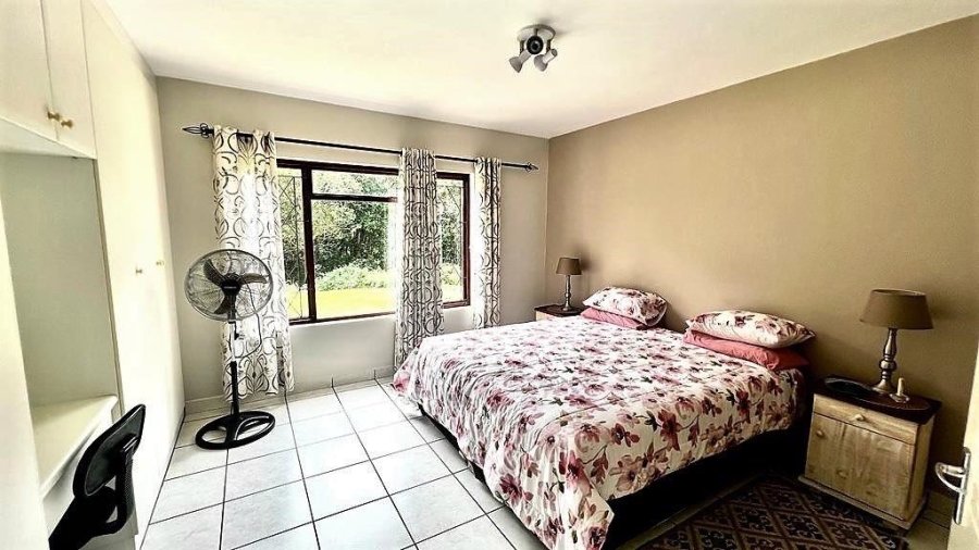 4 Bedroom Property for Sale in St Michaels On Sea KwaZulu-Natal